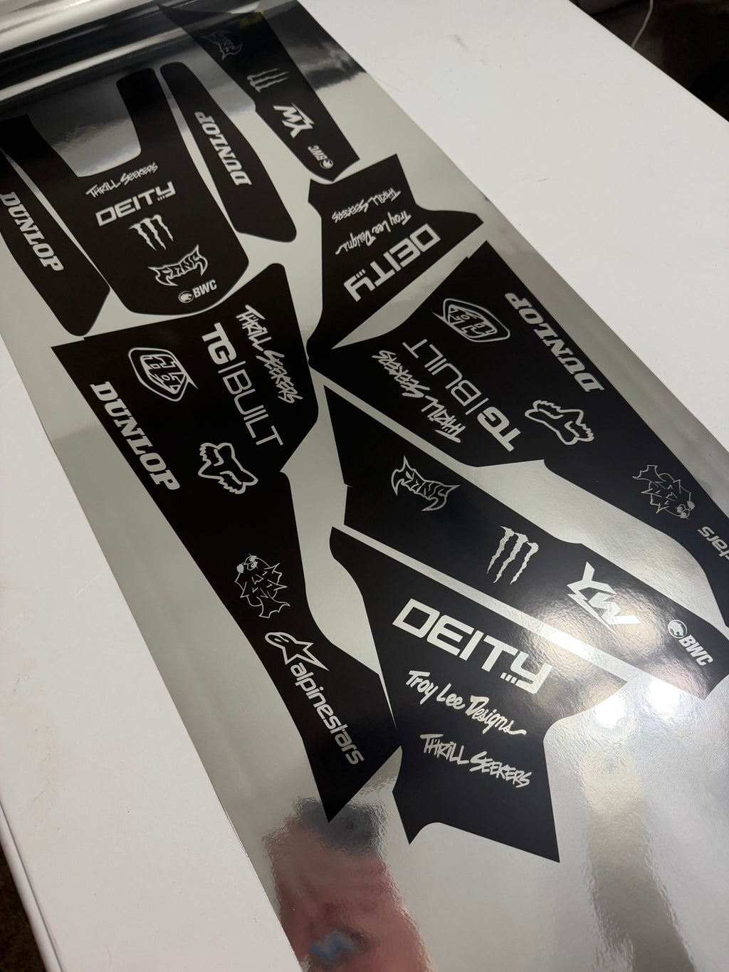 Custom Yozma IN10 Decal kit (body kit w/ rear fender and fork guards)